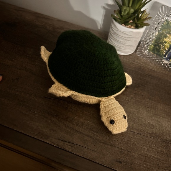 Crochet Turtle with baby’s. NWOT - Picture 8 of 11